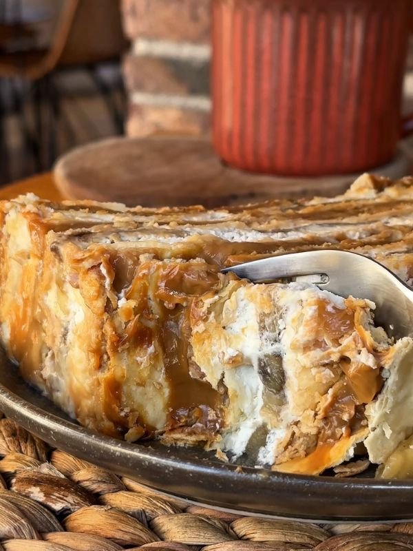 Torta de hoja con manjar